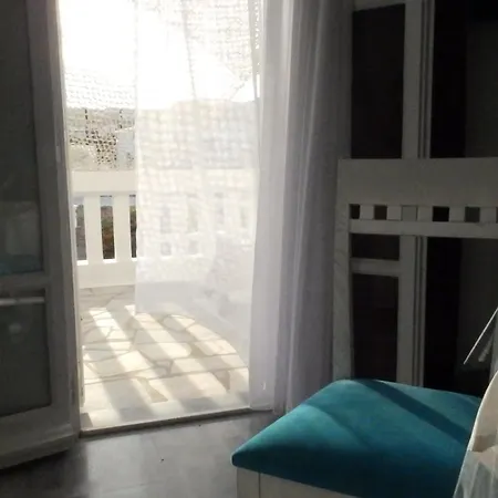 Mykonos Turquoise 오르노스