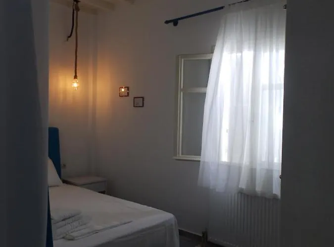 Mykonos Turquoise * Ornos (Mykonos)